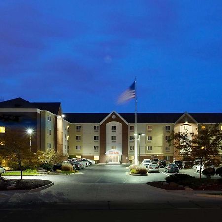 Sonesta Simply Suites Cleveland North Olmsted Airport Esterno foto