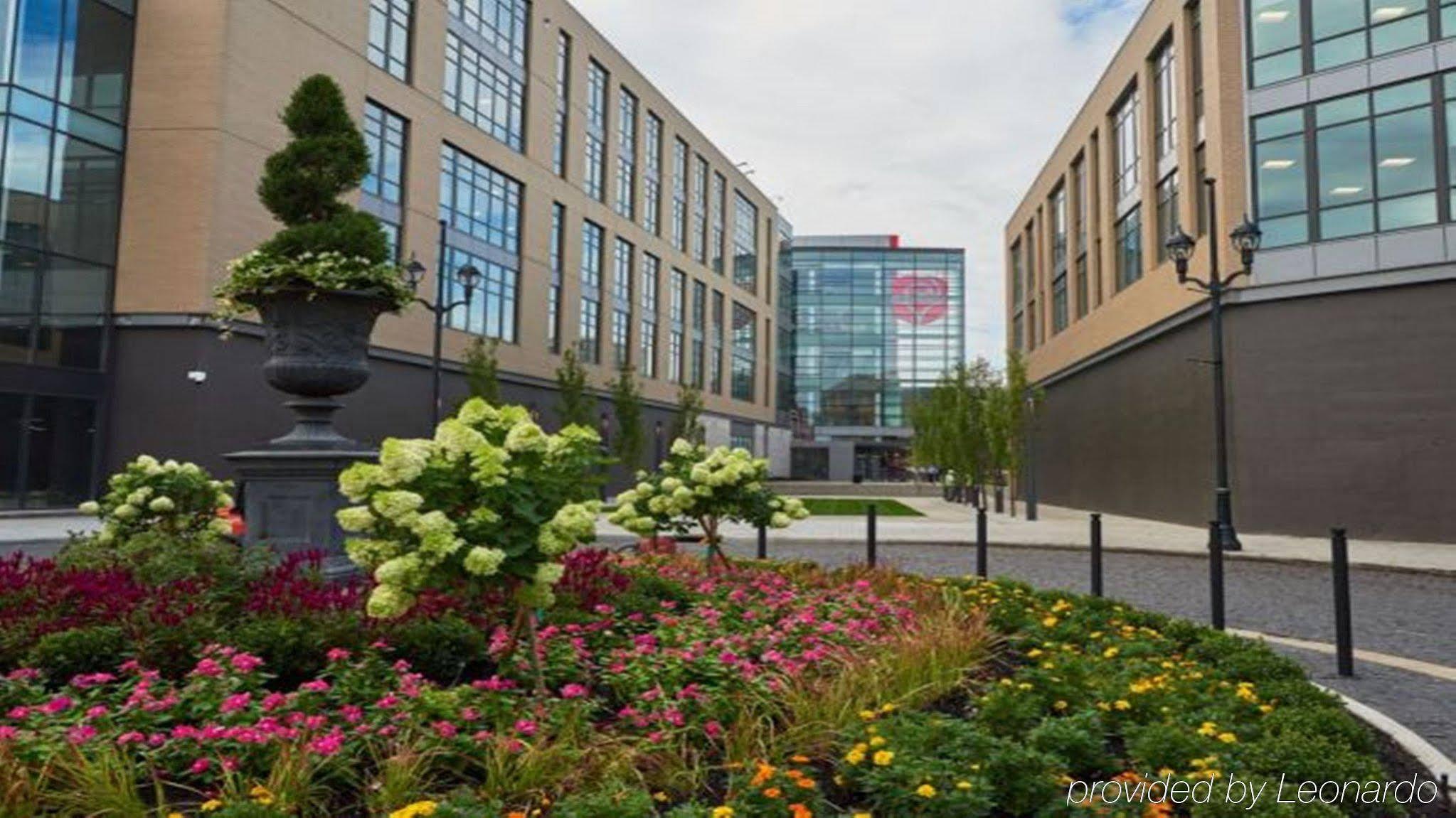 Sonesta Simply Suites Cleveland North Olmsted Airport Esterno foto