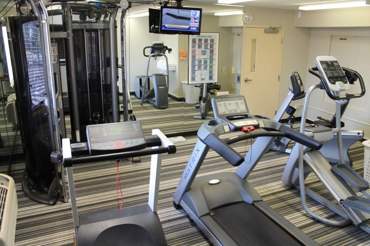Sonesta Simply Suites Cleveland North Olmsted Airport Esterno foto