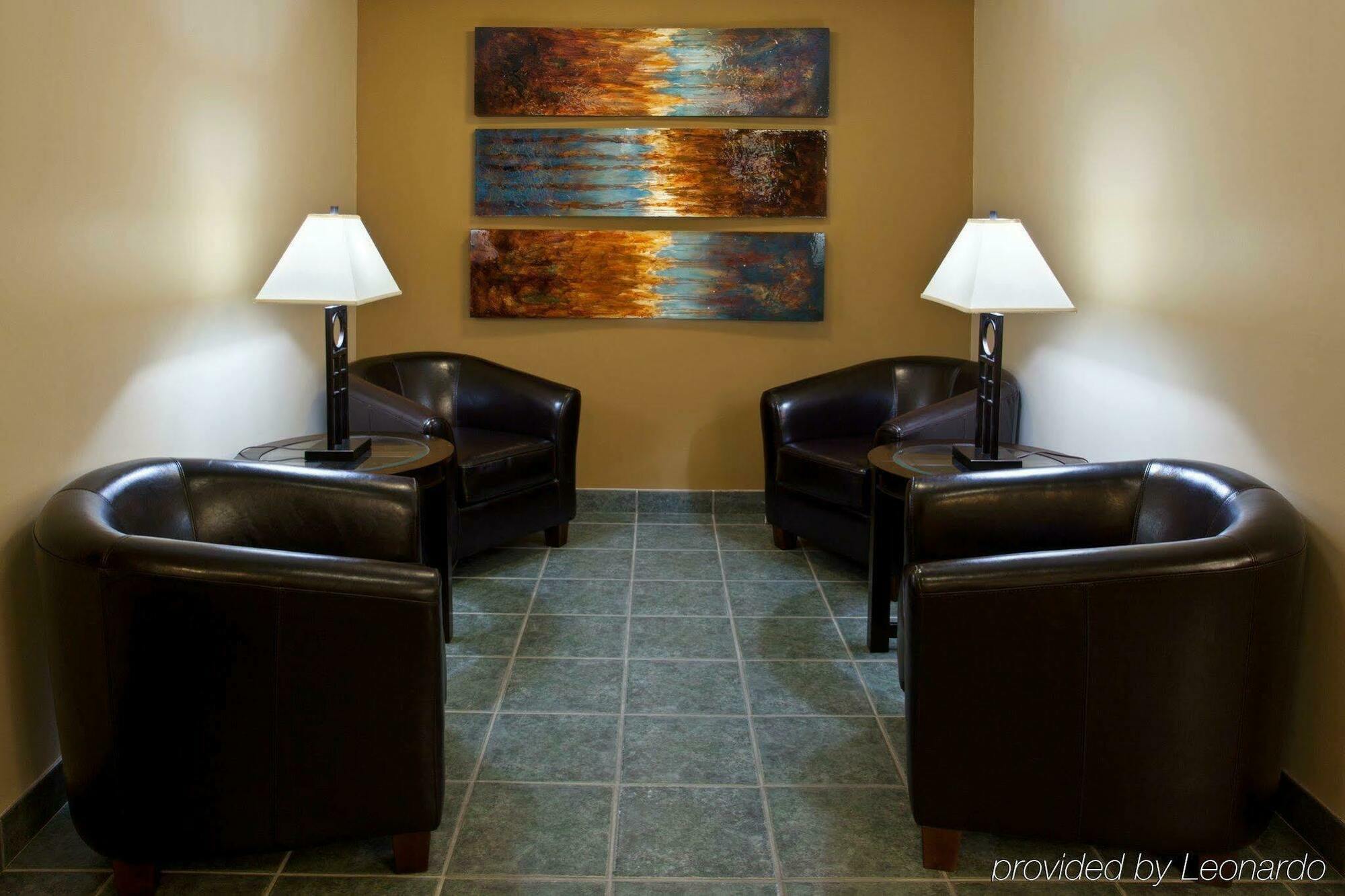 Sonesta Simply Suites Cleveland North Olmsted Airport Esterno foto